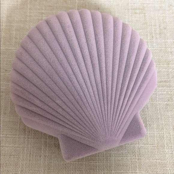 DOIY Velvet Shell Jewelry Box - Purple - Picture 2 of 6